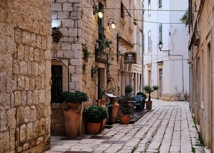 Marina Apartman Póla